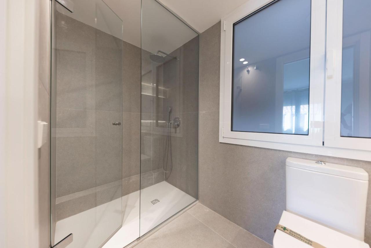 Bravissimo Falco, 3 Bedrooms And Balcony Girona Exterior photo